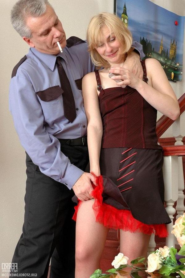 20P Young hottie caught with a drink fucks this old security guard