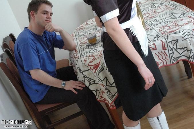 20P Waitress in pantyhose can’t but gobble on throbbing cock