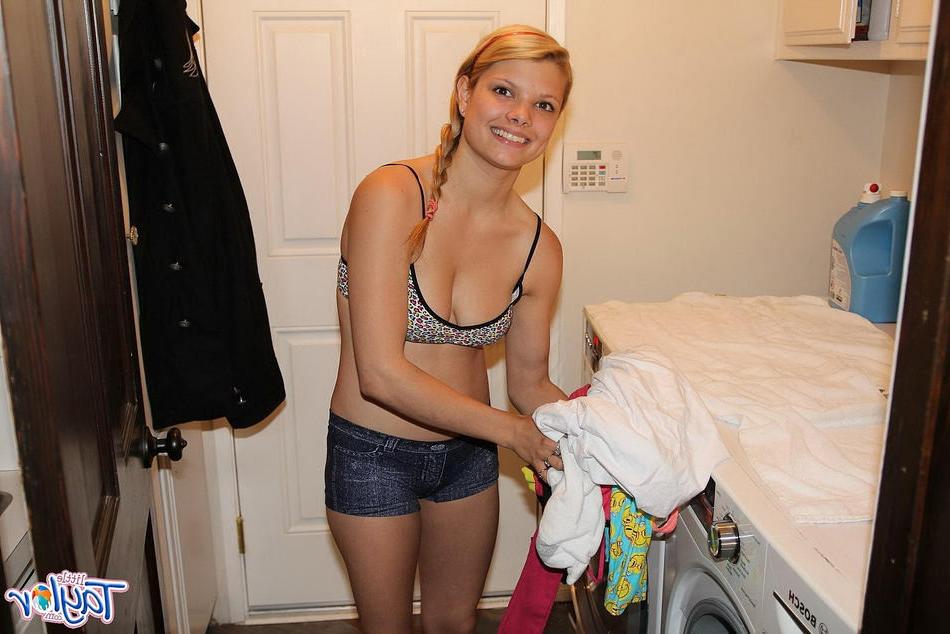 15P 18 year old toys with vibrator on washing machine