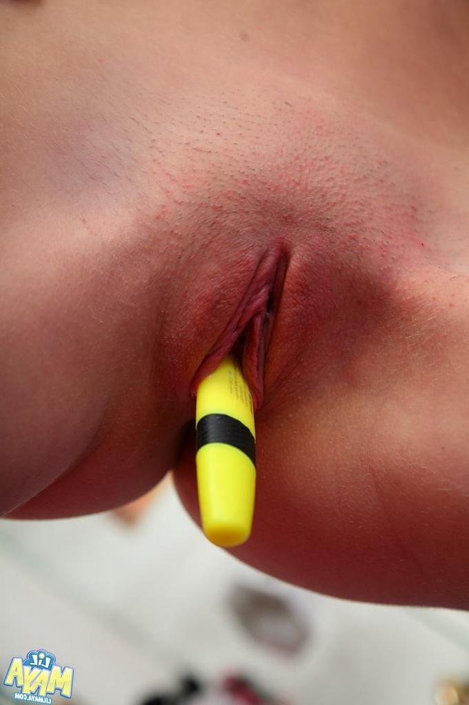 14P Petite eighteen year old masturbates with magic marker close up