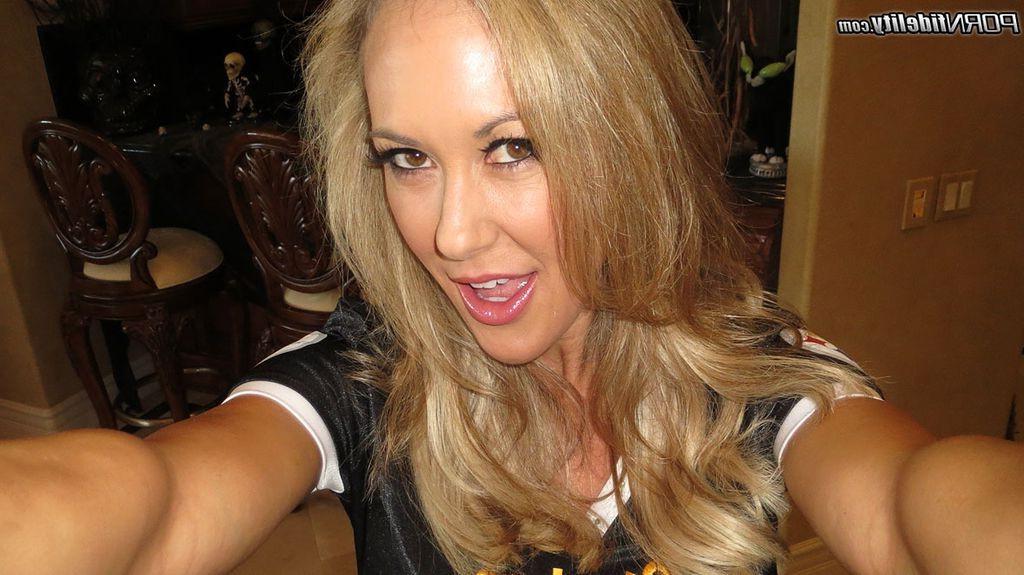 16P Brandi Love banged in her tight milf hole