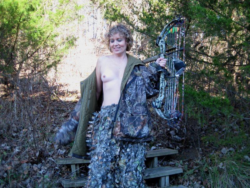 15P Slut wife Ruthie sucks dick during a paintball game