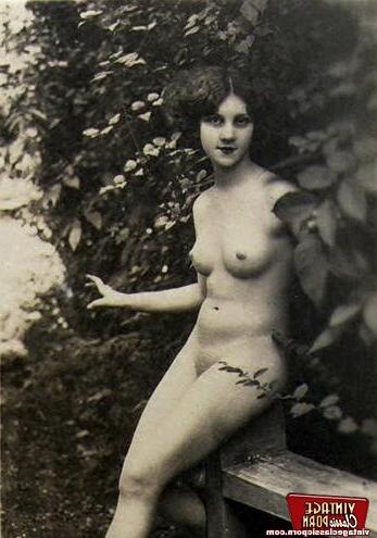 12P Naughty vintage ladies posing nude outside in the garden