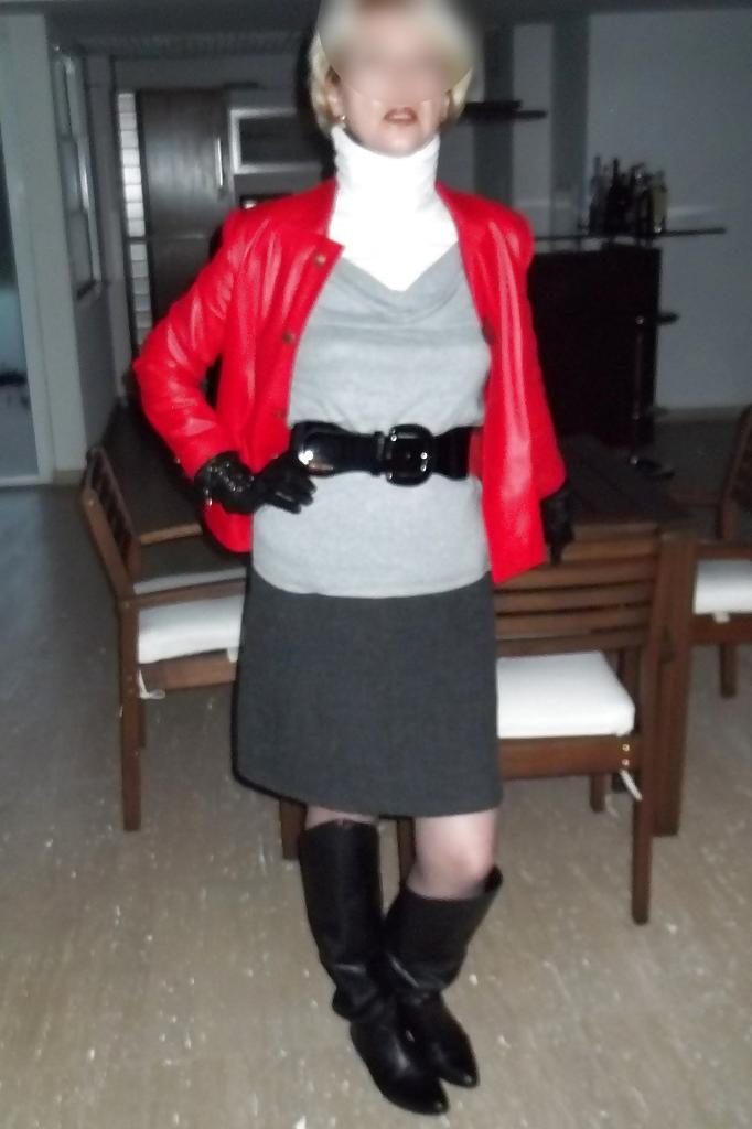25P Old milf whore slave