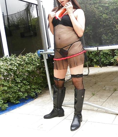 8P ME AGAIN....PINAY MAID
