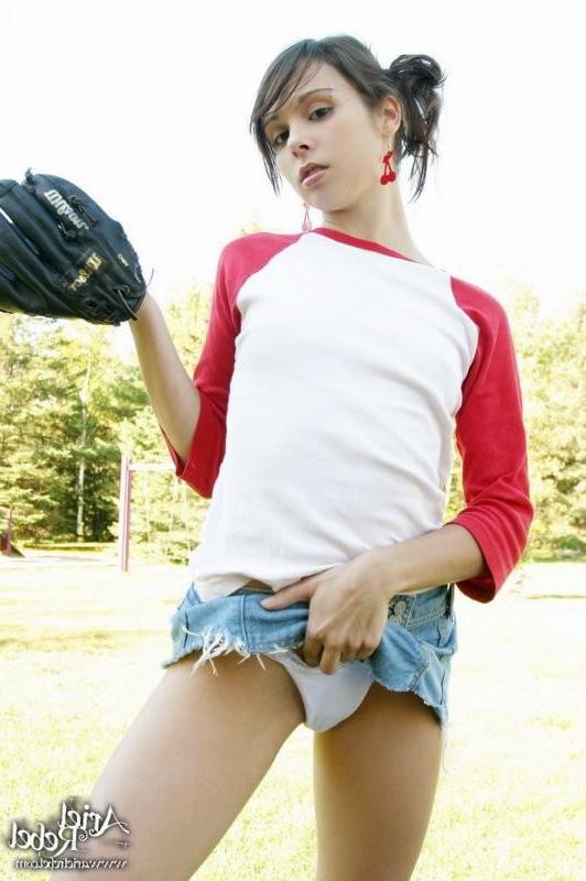 15P Sports babe flashes shaved pussy on the softball field