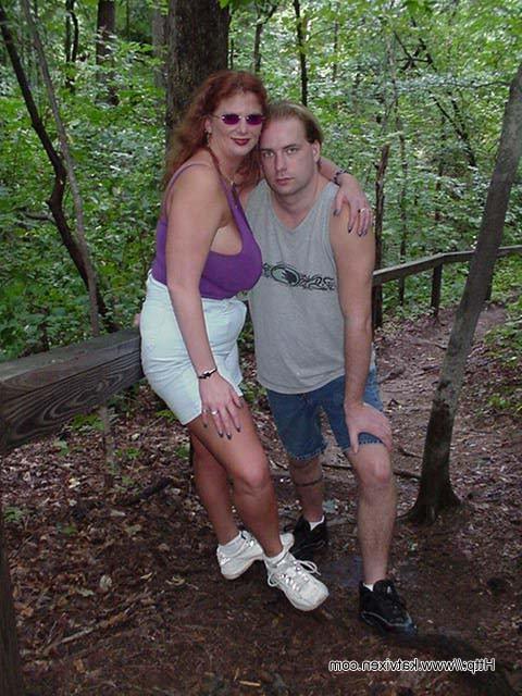 18P Amateur couple fucking in a forest