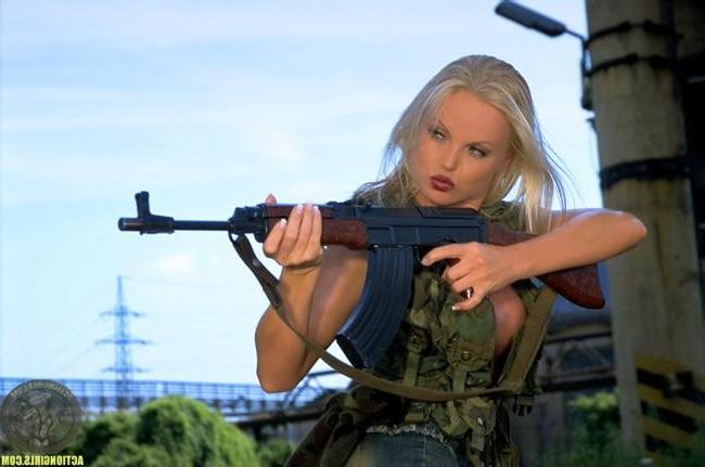 15P Sylvia Saint fires her machine gun
