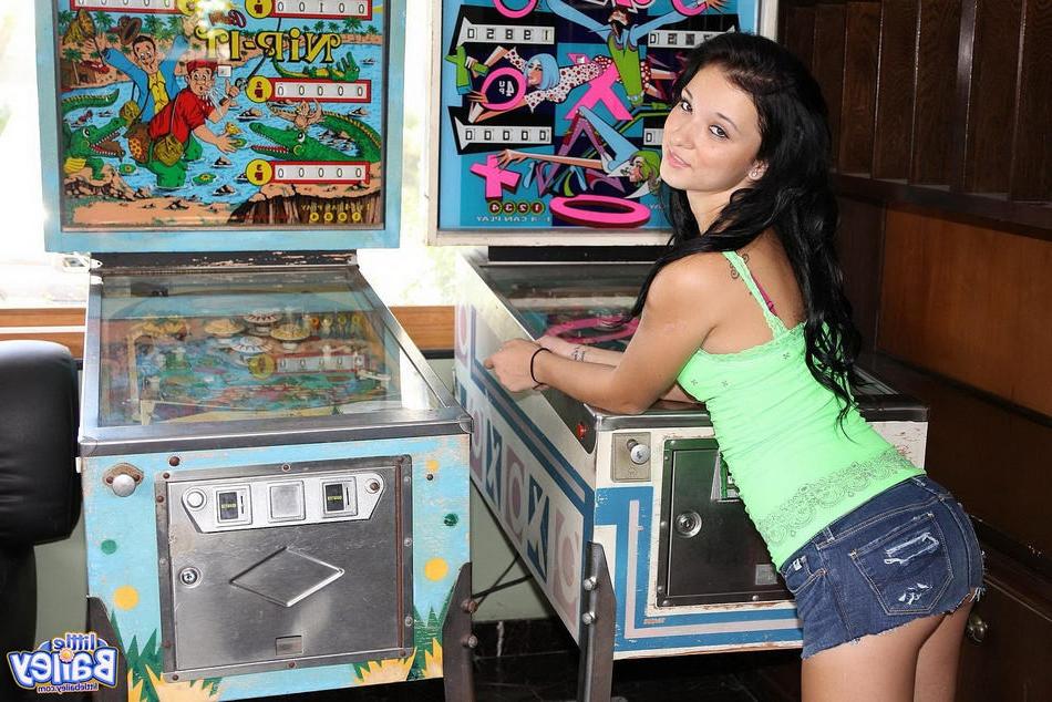 15P 18 year old drops thong panties on pinball machine