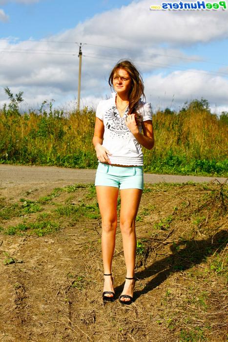 16P Model caught urinating alfresco at the countryside