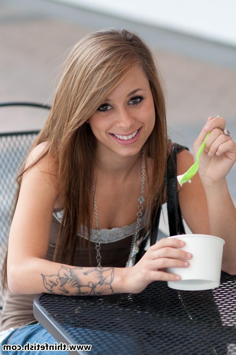 16P Skinny petite girl nude
