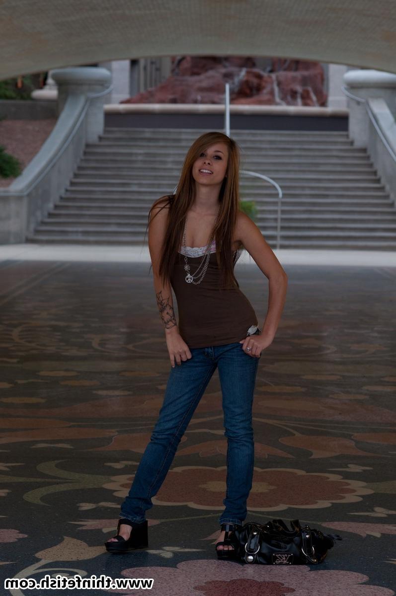 16P Skinny petite girl nude