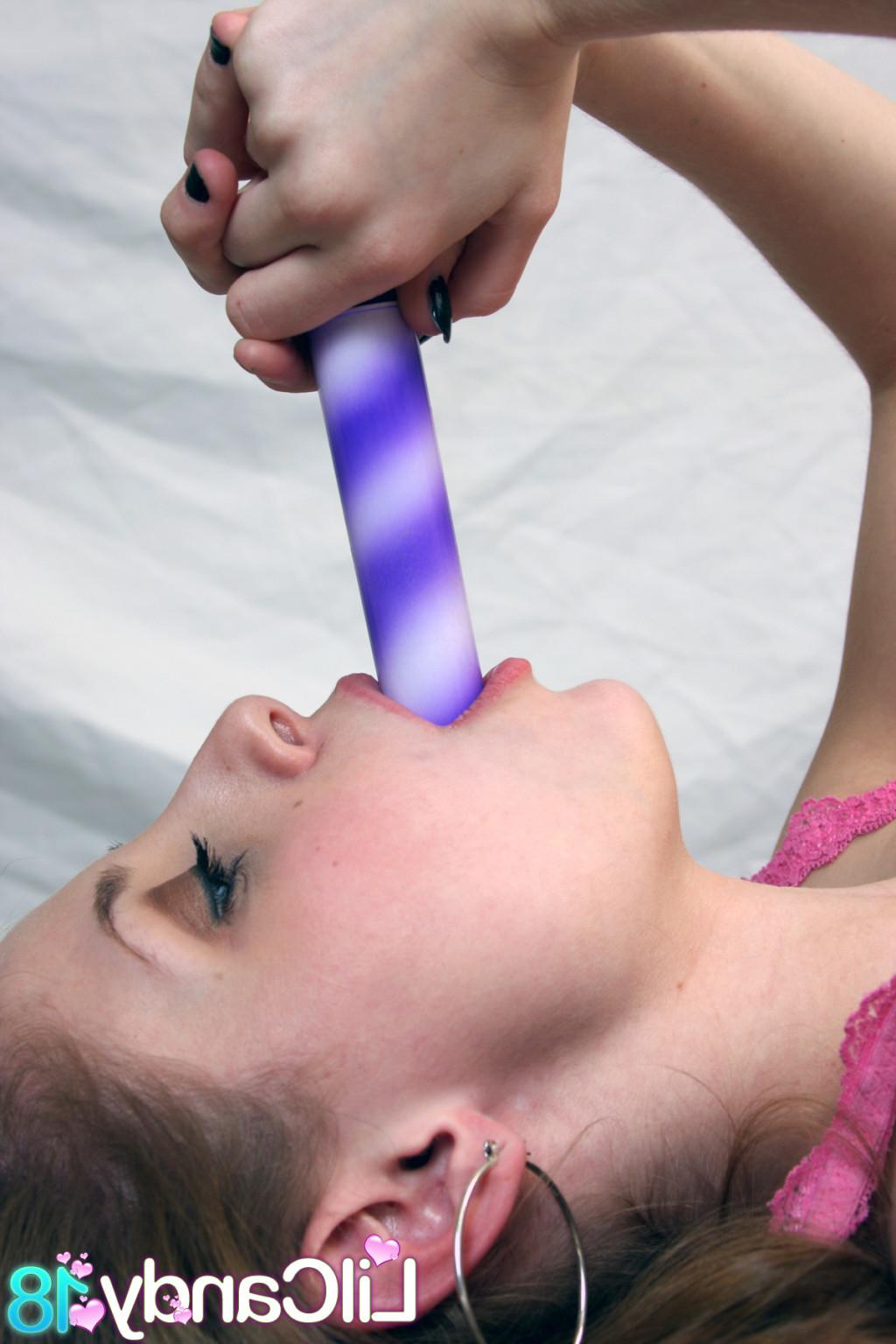 16P Little teen girl toying