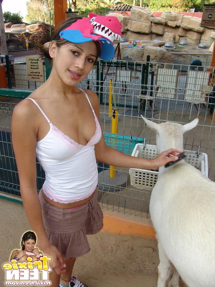 15P Perky little 18 year old Trixie teasing at the zoo