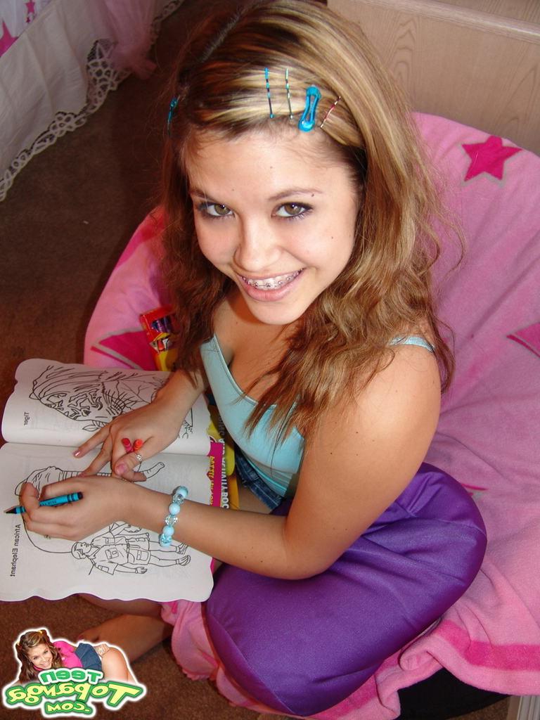 15P Petite teen with amazing ass toys with crayons