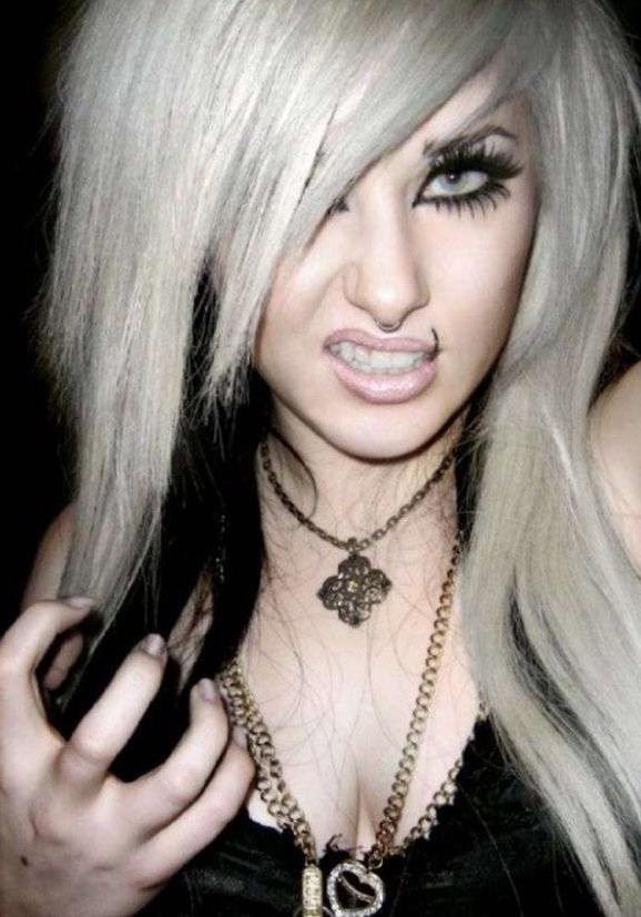 15P Emo Punks Self Flashing Perky Little Tits