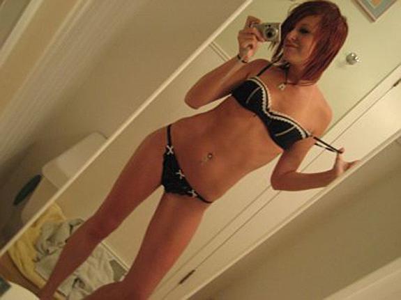 15P Emo Rockers Flashing Perky Pink Fleshy Tits