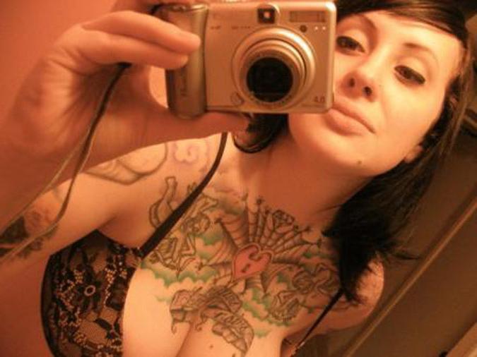 15P Real Emo Girlfriends Flaunting Awesome Perky Tits