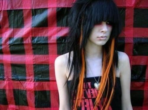 12P Hot Emo Girlfriends Exposing Pale White Flesh
