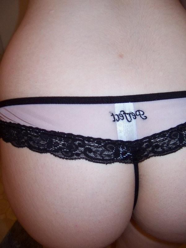 12P Hot Emo Girls Flashing Pale Pink Naked Bodies