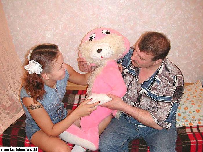 16P This old bastard managed to get himself a young cutie for a girlfriend. ..  She 