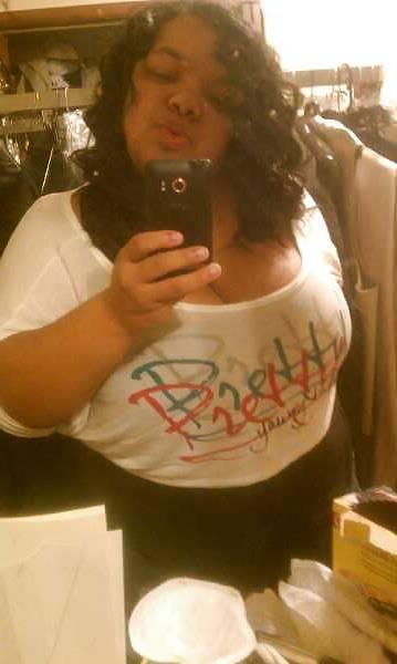 25P Busty MzzJuly From SmutDates
