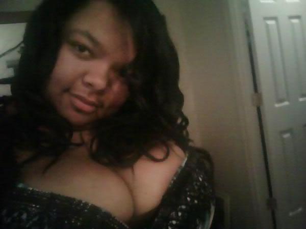 25P Busty MzzJuly From SmutDates