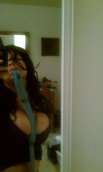 25P Busty MzzJuly From SmutDates