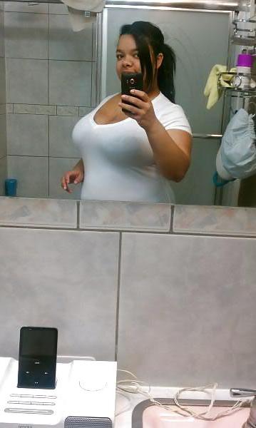 25P Busty MzzJuly From SmutDates