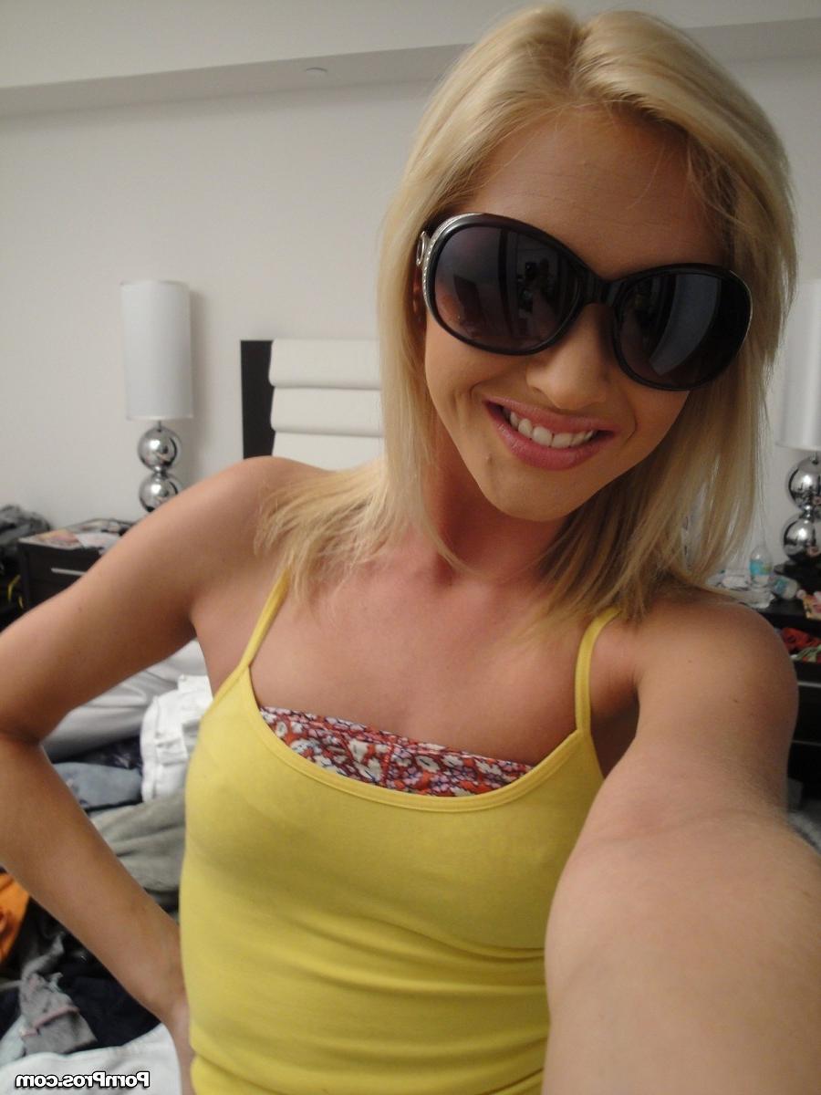 15P Chloe hot 18 gets bashed in her wide spread hole