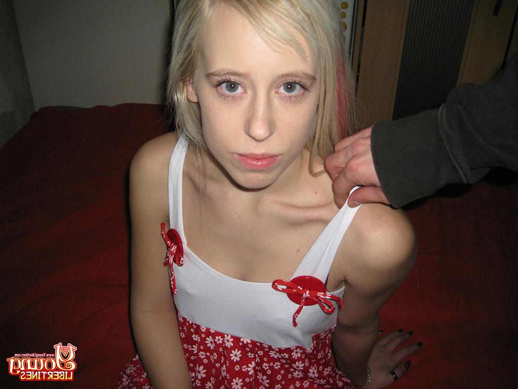16P Private photos of shy 18 year old girlfriend sucking cock
