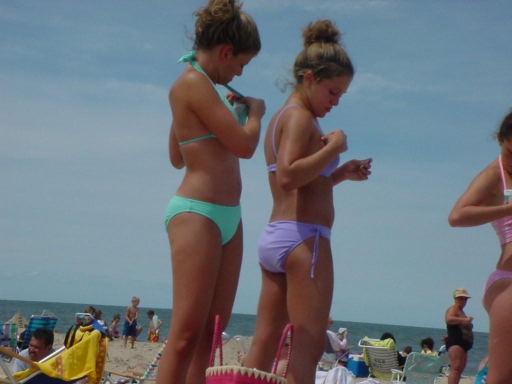 16P Assorted teen amateurs caught going topless in public