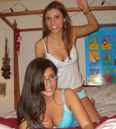 16P Real amateur teens get caught on film topless and nude