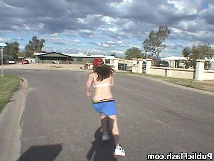 16P Crazy Layla on Wild  Flashing Frenzy Flashes Strangers