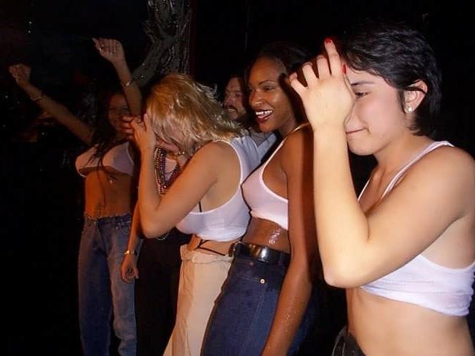 14P chicks naked at mardi gras and spring break