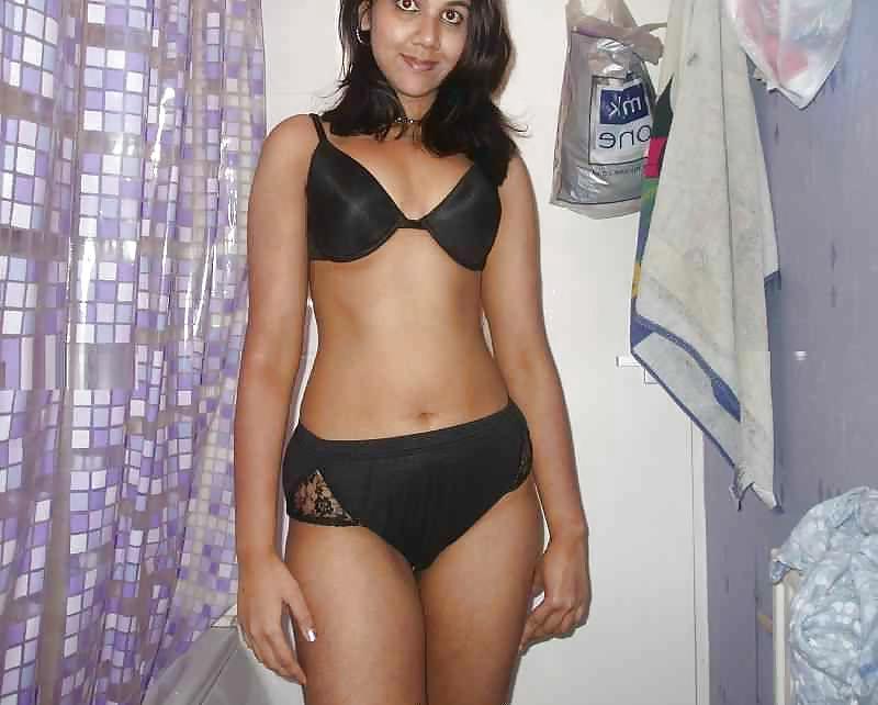 25P HOT INDIAN TEENS II