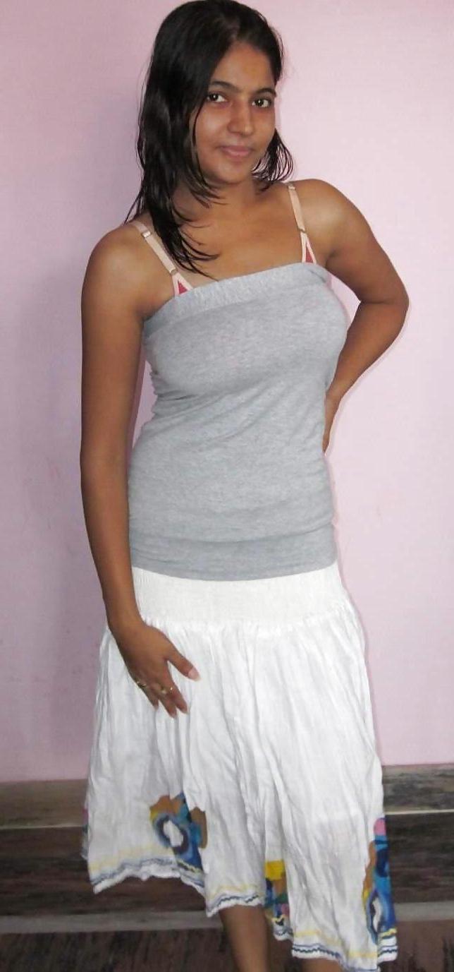 25P HOT INDIAN TEENS II