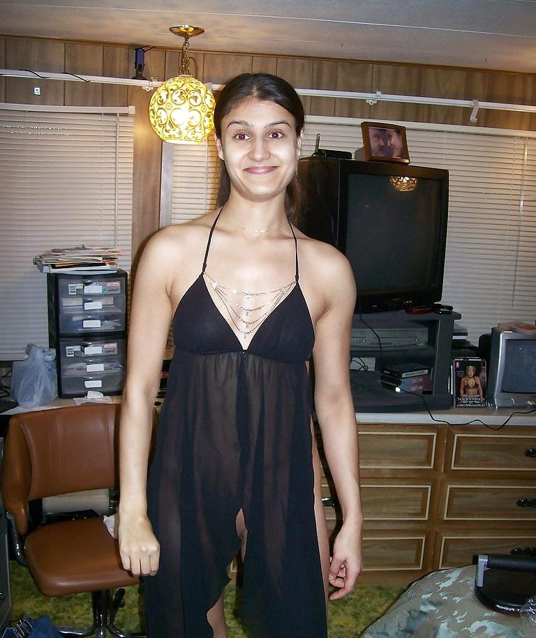 25P HOT INDIAN TEENS II