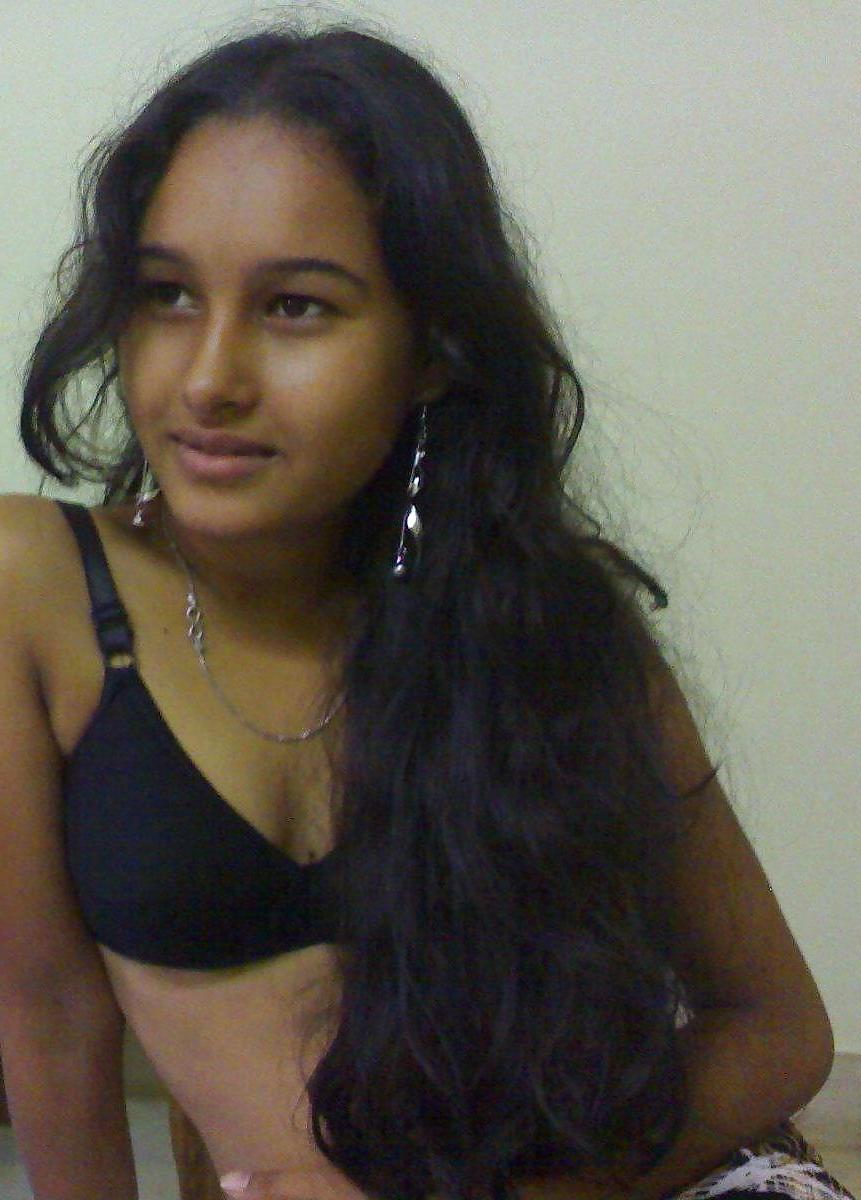 25P HOT INDIAN TEENS II