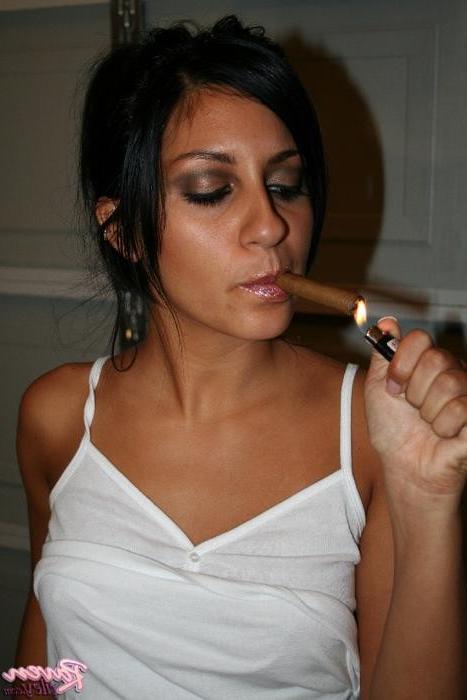 15P Raven Riley lights up a cigar while nude