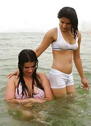 12P Dubai beach indian  lady,s