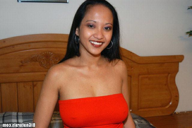 15P Thai cutie has her huge tits jiggle while getting banged