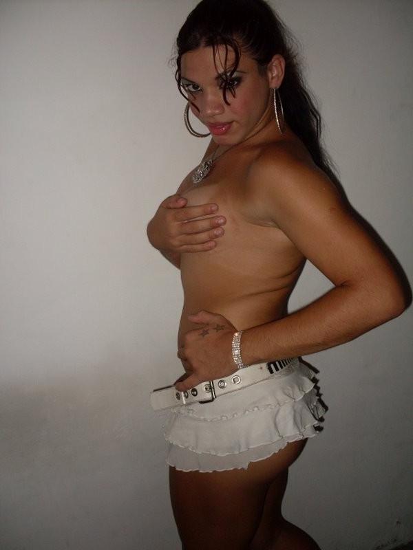 15P Real Tranny Gfs posing and showing big cocks