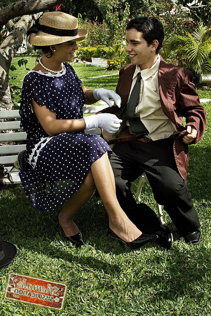 15P Cute couple trades places in the park