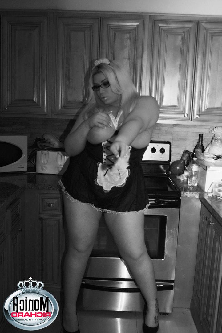 15P Chubby Tranny MONICA RICHARD is a Sexy Maid Slut
