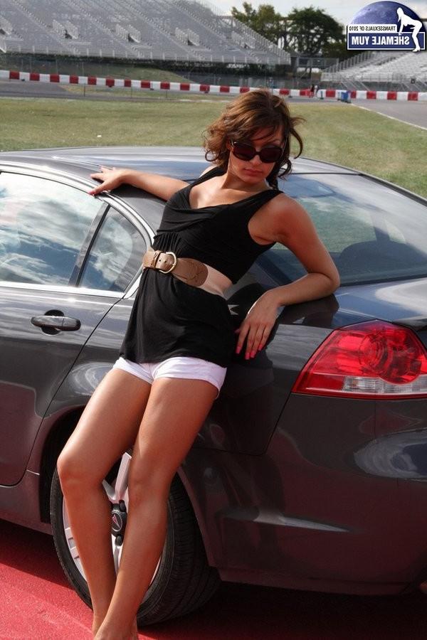 15P American Shemale Hottie Stroking Her Cock In The Car