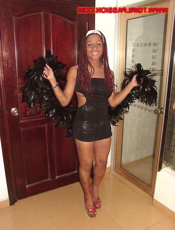 14P Beautiful ebony shemale cock stroker