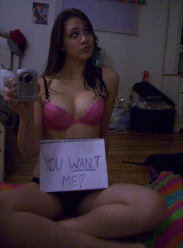 16P Assorted amateur college teens caught topless and nude