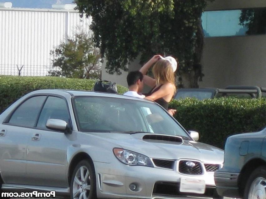 16P sexy wife caught kissing her other guy