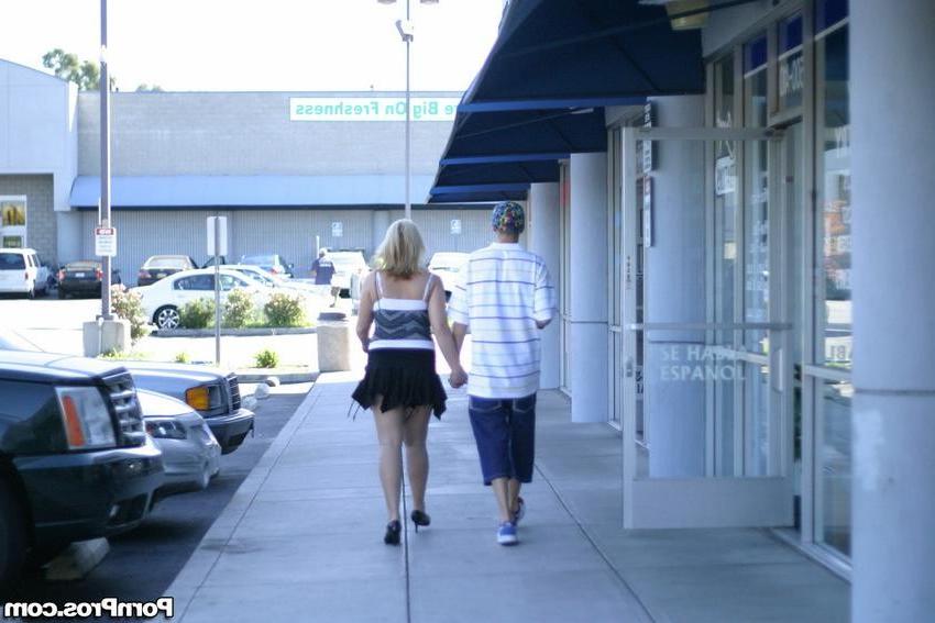 16P blonde girl caught kissing other guy in a parking lot